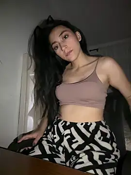 Snapshot of koralencanto chatting on 5, 12, 2025 koralencanto online show from 5, 12, 2025