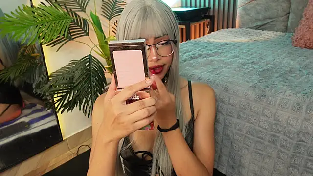  ViolletteNoir  online show from 27, 4, 2026