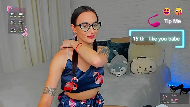 Megan Cuddly online show from 19, 11, 2025