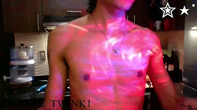 axel love13 online show from 4, 3, 2026