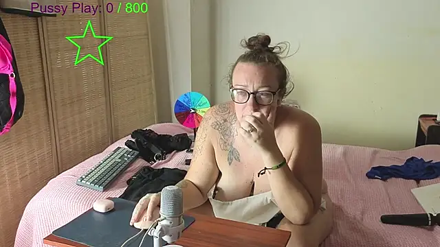 JadeStarUK online show from 24, 4, 2026