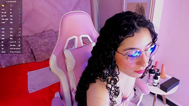 DemiJones  online show from 26, 11, 2025