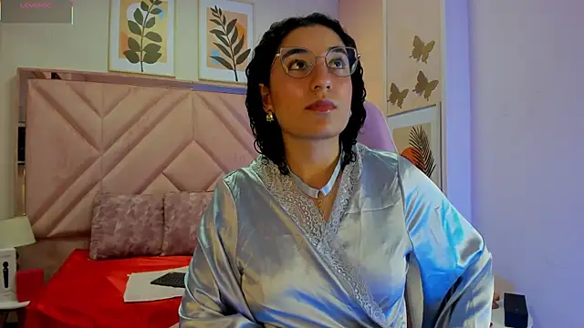 DemiJones  online show from 3, 12, 2025