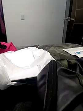 Snapshot of crazy_penis chatting on 27, 11, 2025 crazy penis online show from 27, 11, 2025