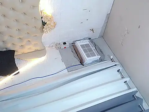 Snapshot of Sassy_Siarre chatting on 15, 11, 2025 Sassy Siarre online show from 15, 11, 2025