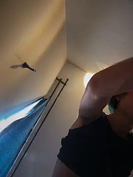 Bay freedo online show from 24, 4, 2026