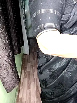 Snapshot of indian_Teena_Bhabhi chatting on 15, 12, 2025 indian Teena Bhabhi online show from 15, 12, 2025