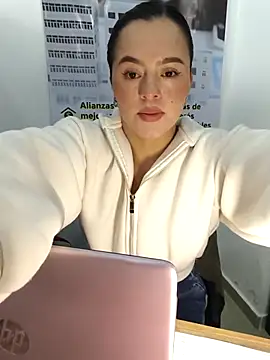 ALEJA  22 online show from 22, 4, 2026