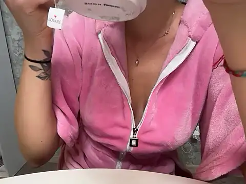 Angelinaa19 online show from 23, 11, 2025