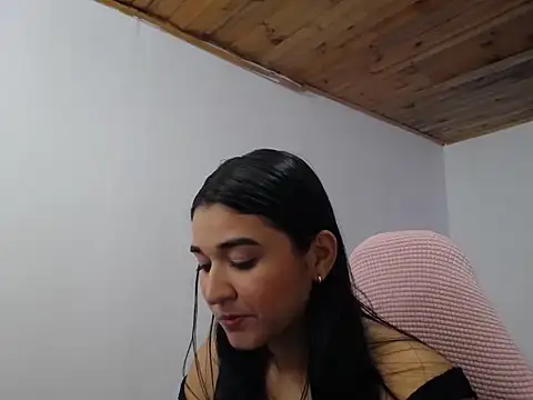 elizabeth sweetty online show from 25, 11, 2025