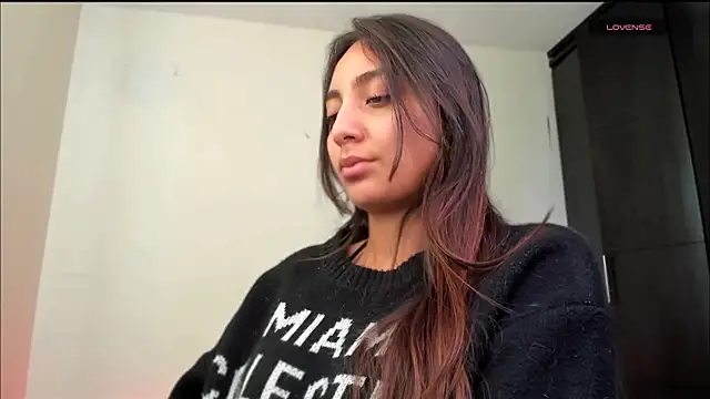 LilyGarcia online show from 11, 5, 2026