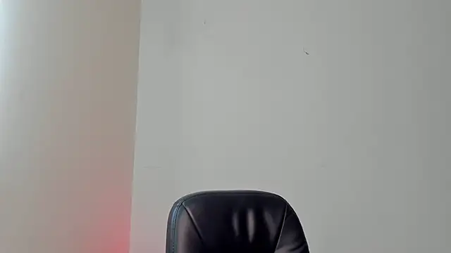 LilyGarcia online show from 17, 5, 2026