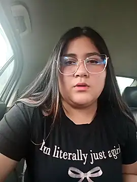 Snapshot of _mari_lunna_ chatting on 23, 11, 2025 mari lunna online show from 23, 11, 2025