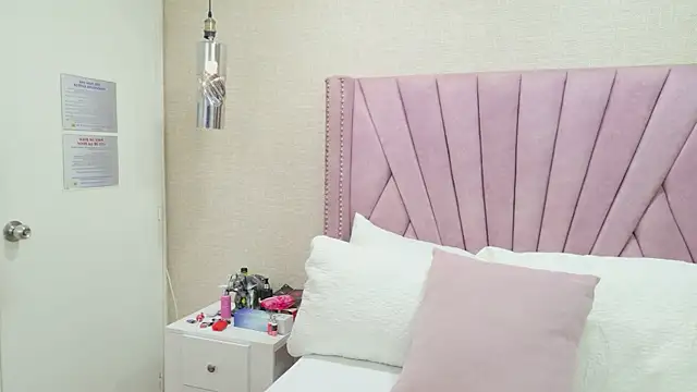 EimySanchez online show from 12, 2, 2026