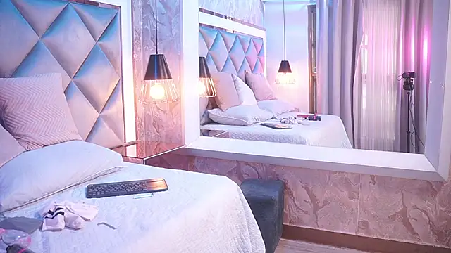 crystal gilton online show from 12, 2, 2026