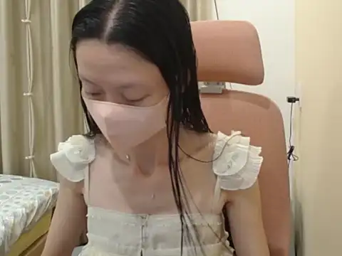 Lil-Cherries online show from 21, 4, 2026