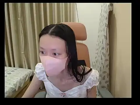 Lil-Cherries online show from 12, 6, 2026