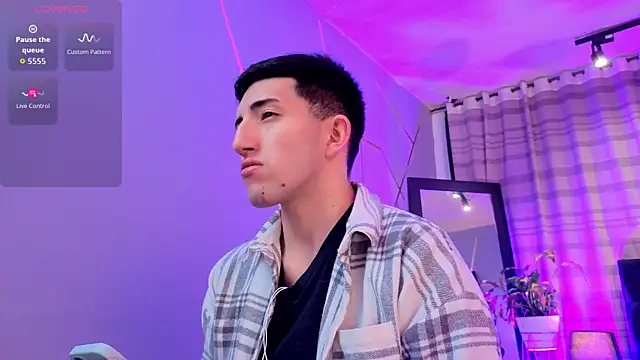 Un Sluttyy online show from 19, 12, 2025