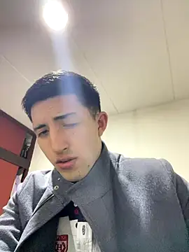 Un Sluttyy online show from 8, 1, 2026