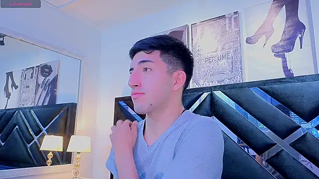 Un Sluttyy online show from 24, 4, 2026