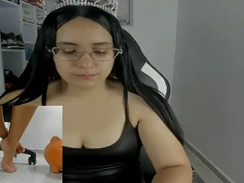 queen findom1 online show from 5, 12, 2025