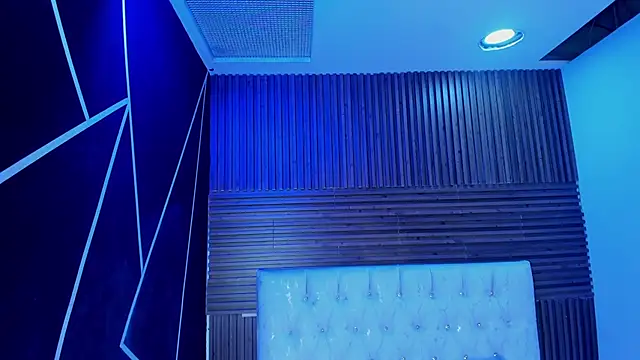 ZarinaWynne online show from 9, 4, 2026