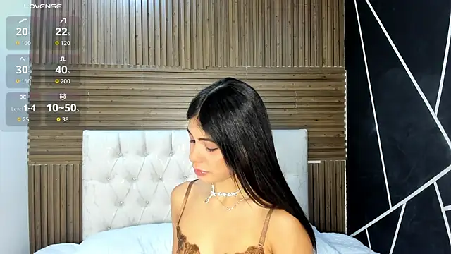 ZarinaWynne online show from 23, 4, 2026