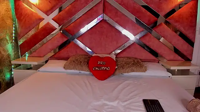 Snapshot of Lily_Queen30 chatting on 14, 12, 2025 Lily Queen30 online show from 14, 12, 2025