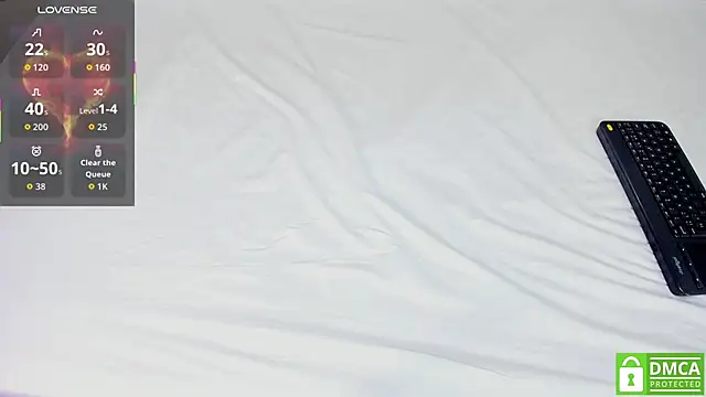 Snapshot of Lily_Queen30 chatting on 8, 3, 2026 Lily Queen30 online show from 8, 3, 2026