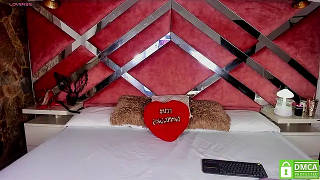 Snapshot of Lily_Queen30 chatting on 11, 3, 2026 Lily Queen30 online show from 11, 3, 2026