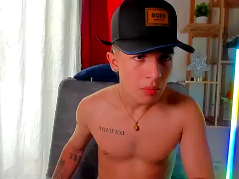 Snapshot of latiin_boy21 chatting on 2, 12, 2025 latiin boy21 online show from 2, 12, 2025