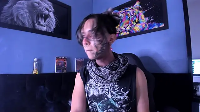 luxiel  online show from 21, 12, 2025