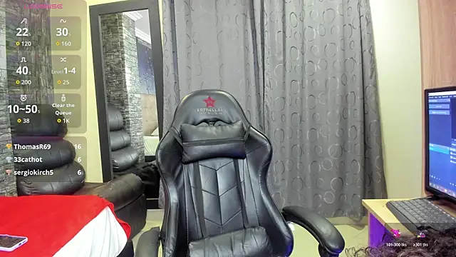 Snapshot of MilfBrenda chatting on 13, 11, 2025 MilfBrenda online show from 13, 11, 2025