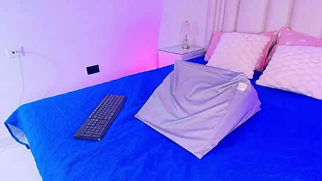 alanarose18 online show from 23, 2, 2026