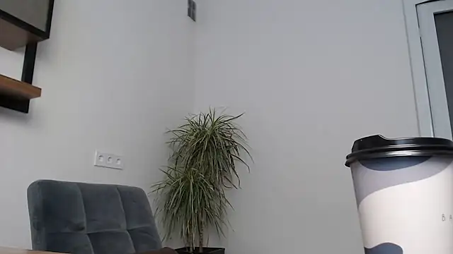 Veronichkaaa online show from 12, 2, 2026