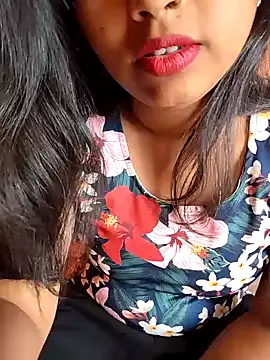 Sexy Divya   online show from 2, 4, 2026