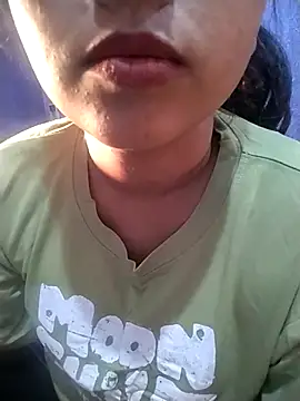 Sexy Divya   online show from 22, 4, 2026