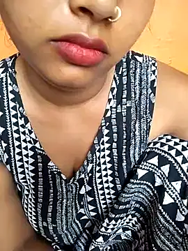 Snapshot of Sexy_Divya__ chatting on 11, 6, 2026 Sexy Divya online show from 11, 6, 2026