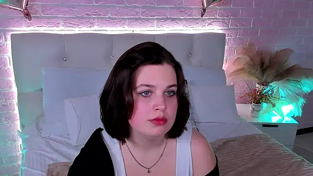 Rebecca  Moon online show from 21, 11, 2025