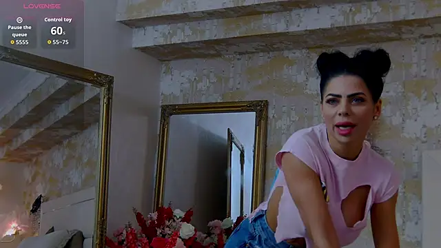 NicoleSmyth online show from 20, 11, 2025