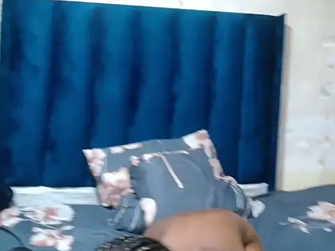 SlimBitch202 online show from 25, 11, 2025