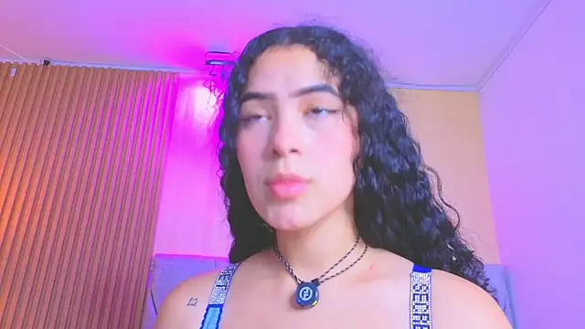 paulina  rose online show from 13, 3, 2026