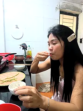 Lynly k2 online show from 27, 4, 2026