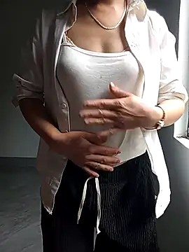 Lynn-122 online show from 21, 4, 2026