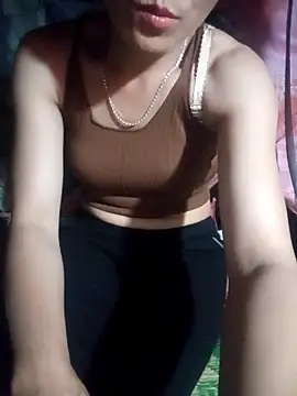 Lynn-122 online show from 25, 4, 2026