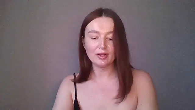 Snapshot of LilianaSwetx chatting on 25, 11, 2025 LilianaSwetx online show from 25, 11, 2025