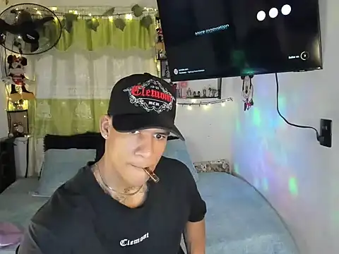 JUANBIGCOCK21CM online show from 22, 6, 2026