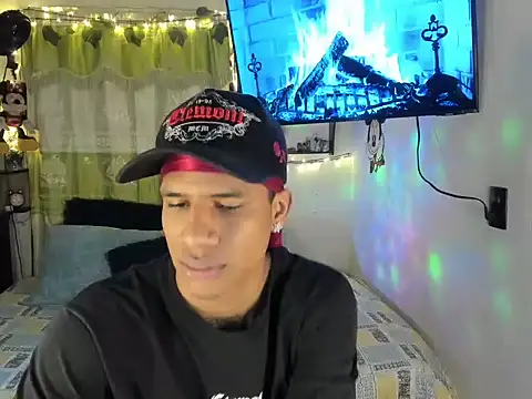 JUANBIGCOCK21CM online show from 6, 7, 2026