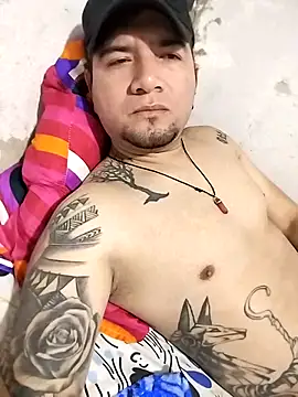 Snapshot of JHONNYACA28 chatting on 17, 11, 2025 JHONNYACA28 online show from 17, 11, 2025