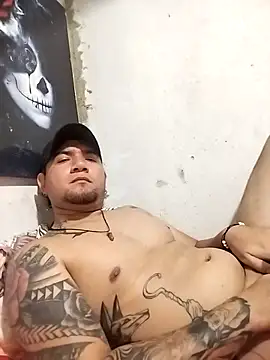 Snapshot of JHONNYACA28 chatting on 18, 11, 2025 JHONNYACA28 online show from 18, 11, 2025